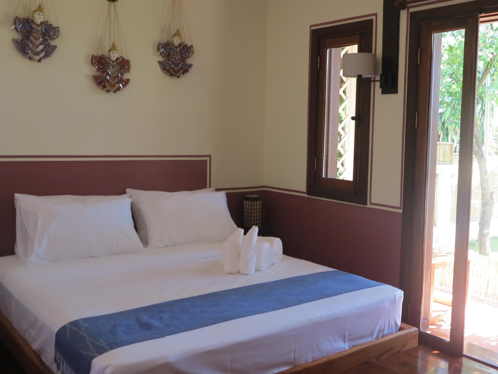 Le Bougainvillier Hotel Luang Prabang Exterior photo